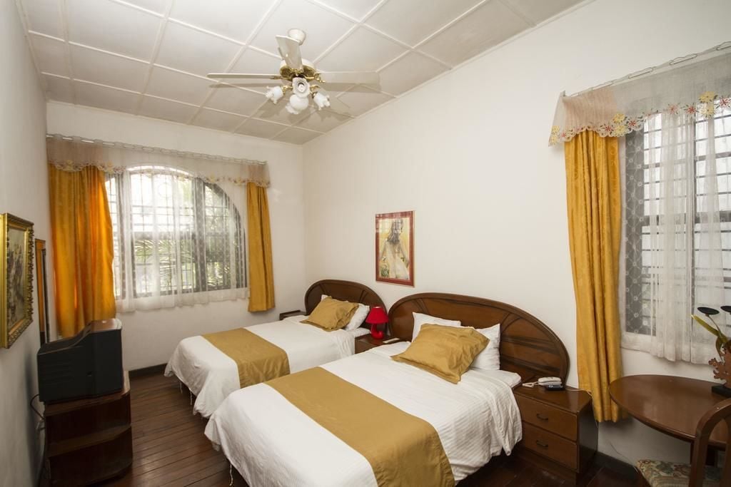 FAMILY, QUADRUPLE, 2 DOUBLE BEDS