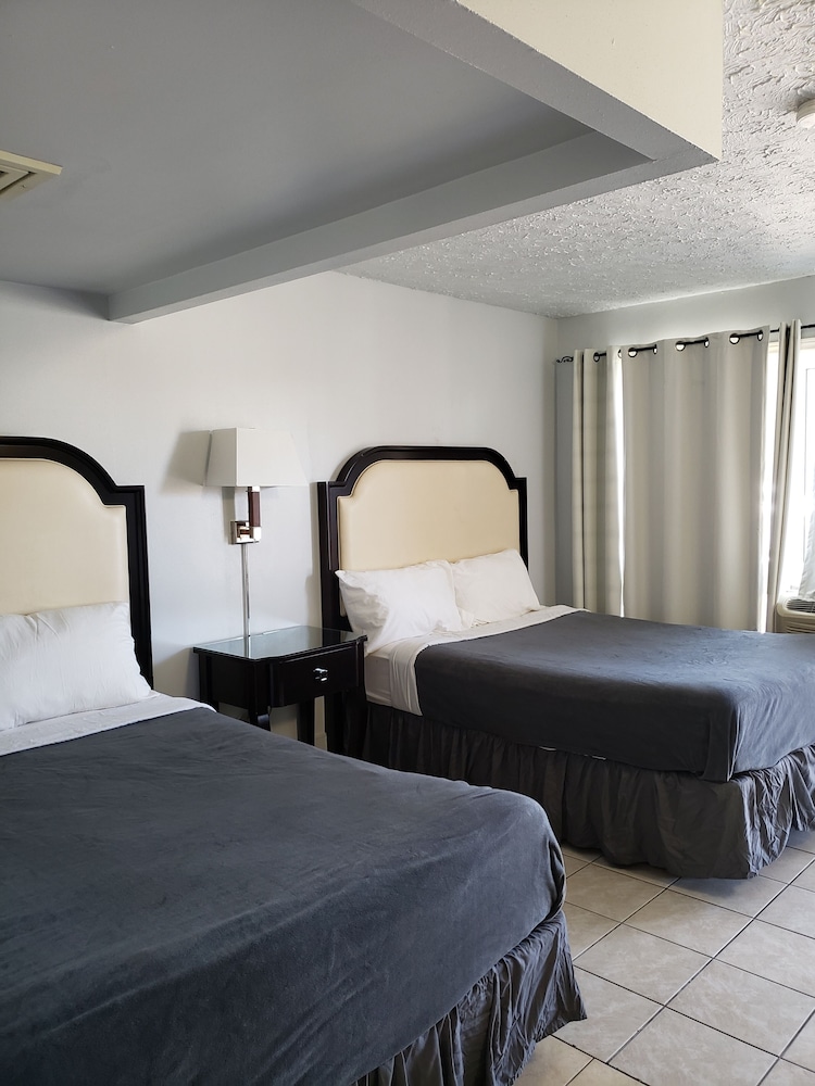 Niagara Falls Courtside Inn Hotel 13/41