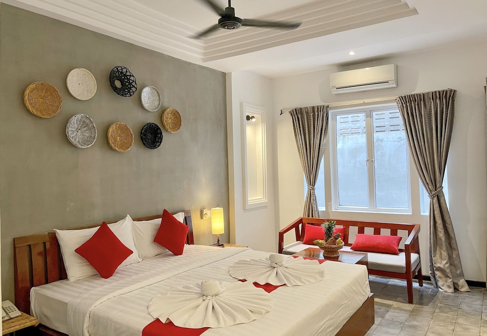 CABANA, DOUBLE BED, BALCONY