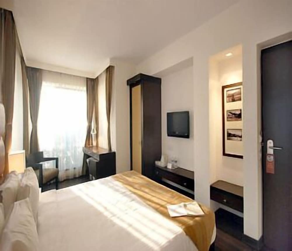 Metropole 18/50