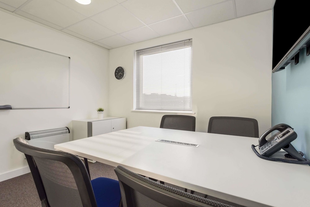 Days Inn by Wyndham Watford Gap 9/22