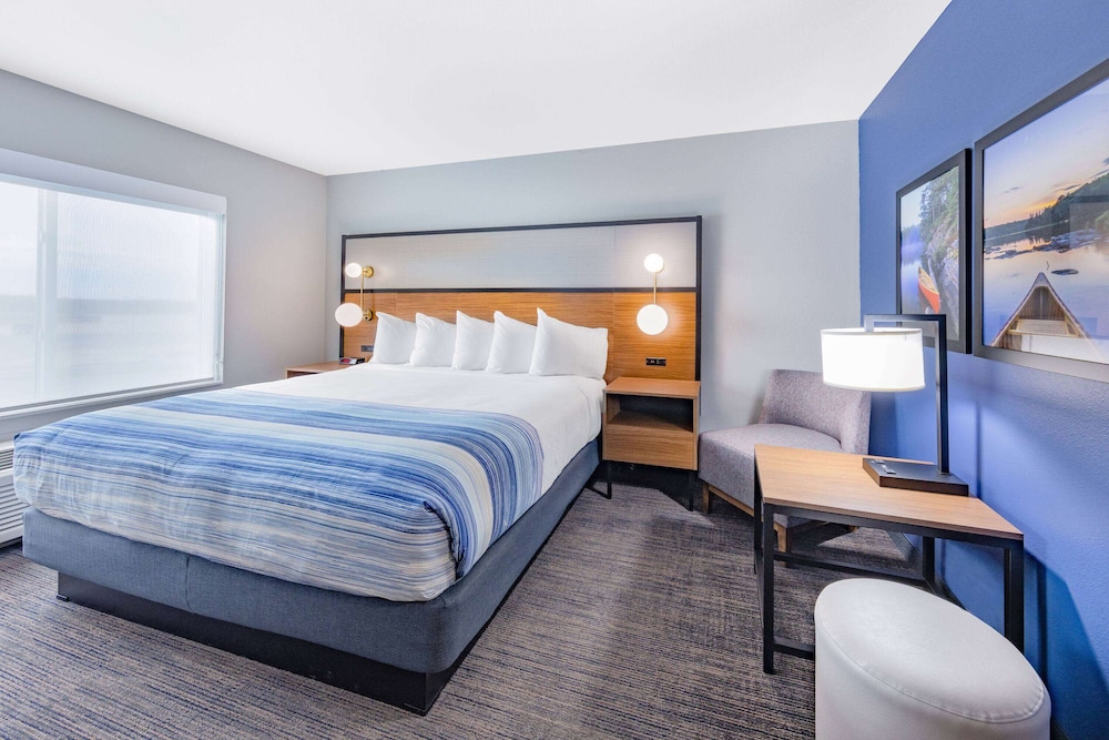 AmericInn by Wyndham International Falls Southwest 13/50