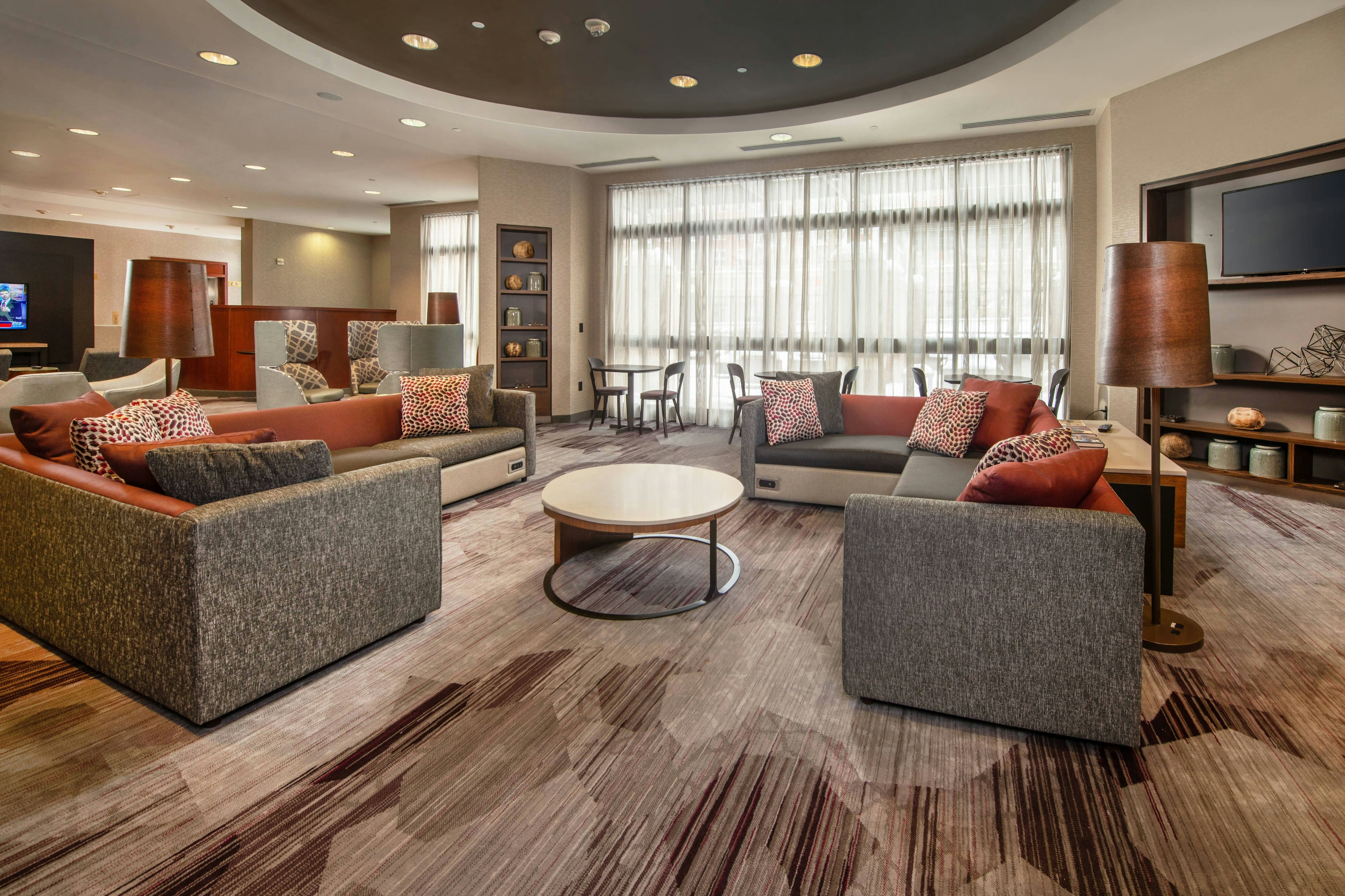 Courtyard By Marriott Dunn Loring Fairfax 4/13