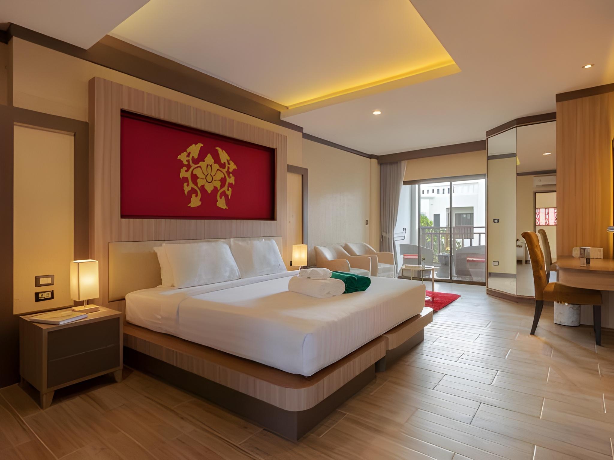 Deluxe Premium Balcony (45 sqm)