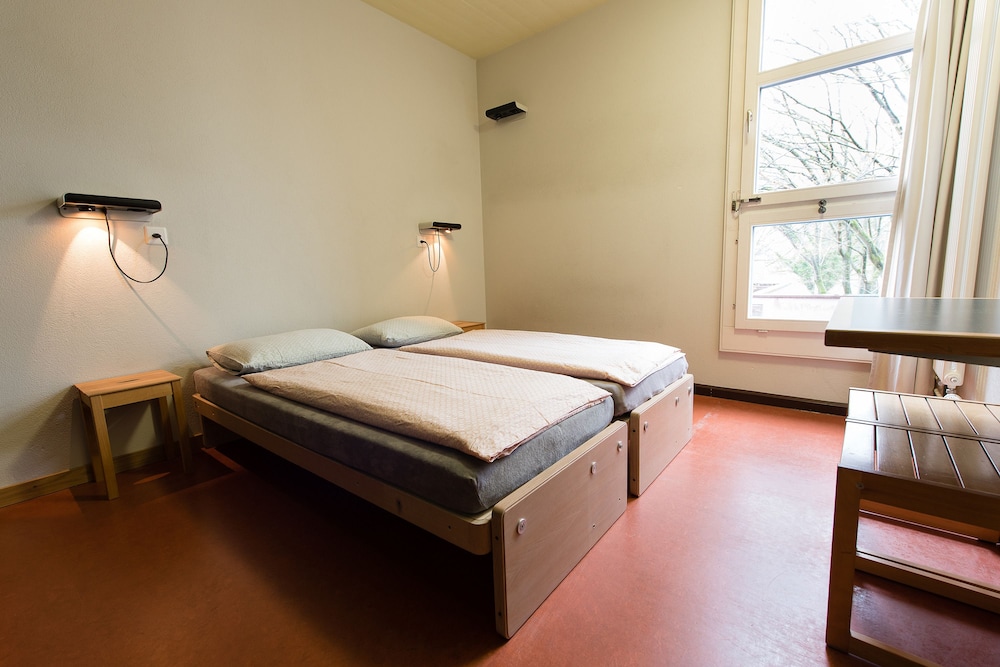 Zurich Youth Hostel 19/61