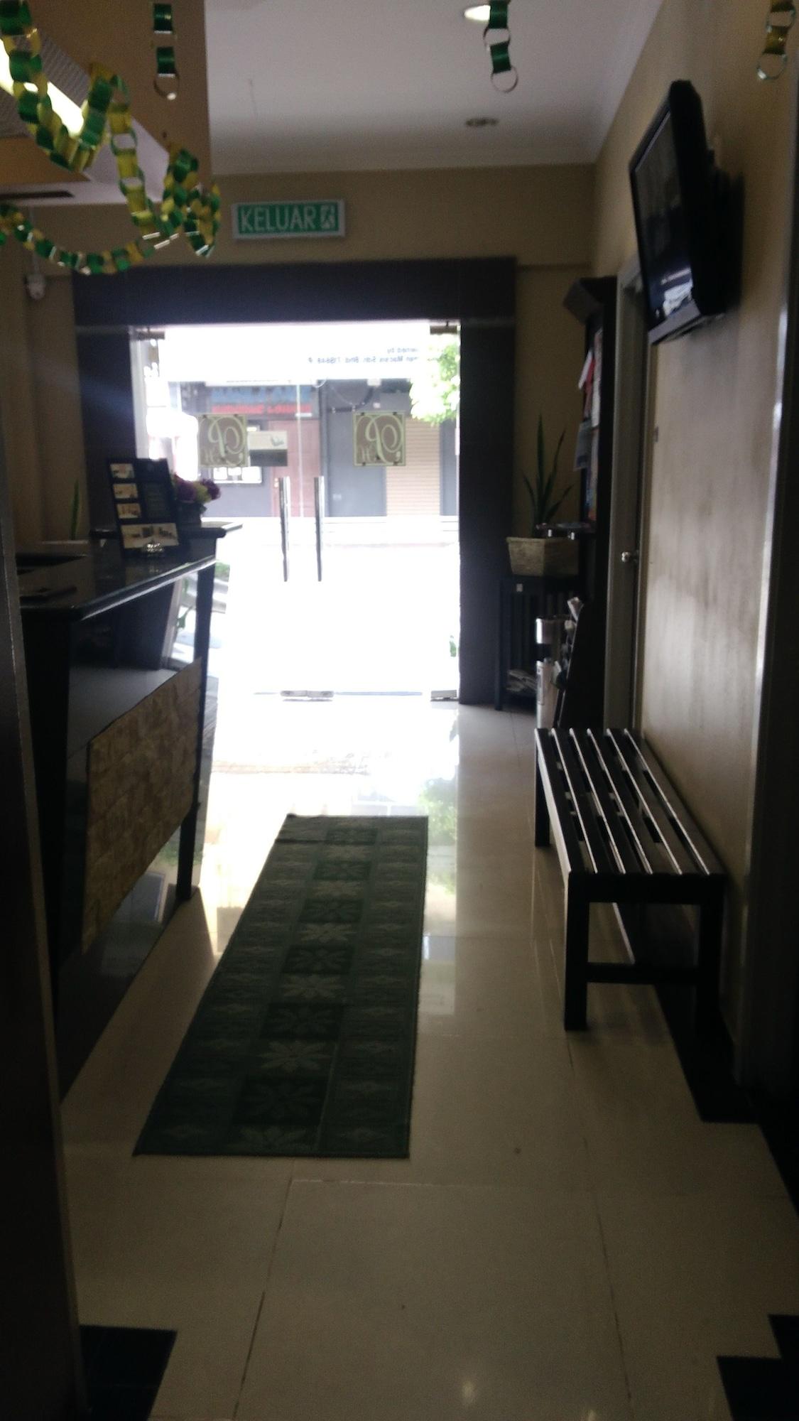 OYO 90411 Perdana Hotel Labuan 21/29