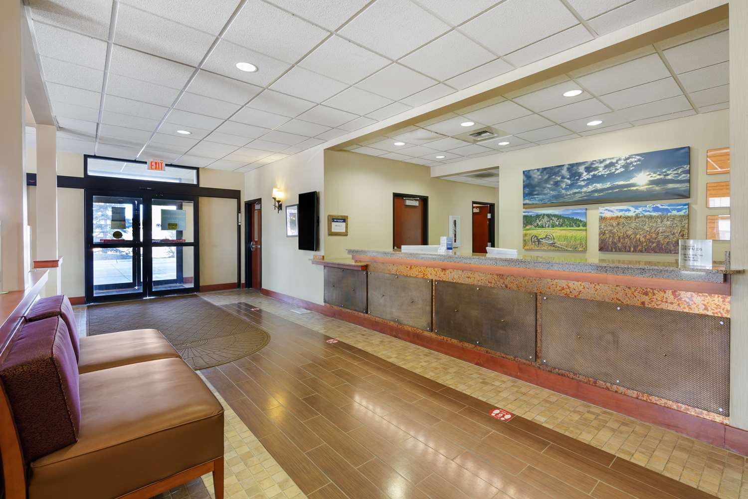 Best Western Golden Prairie Inn & Suites 3/38