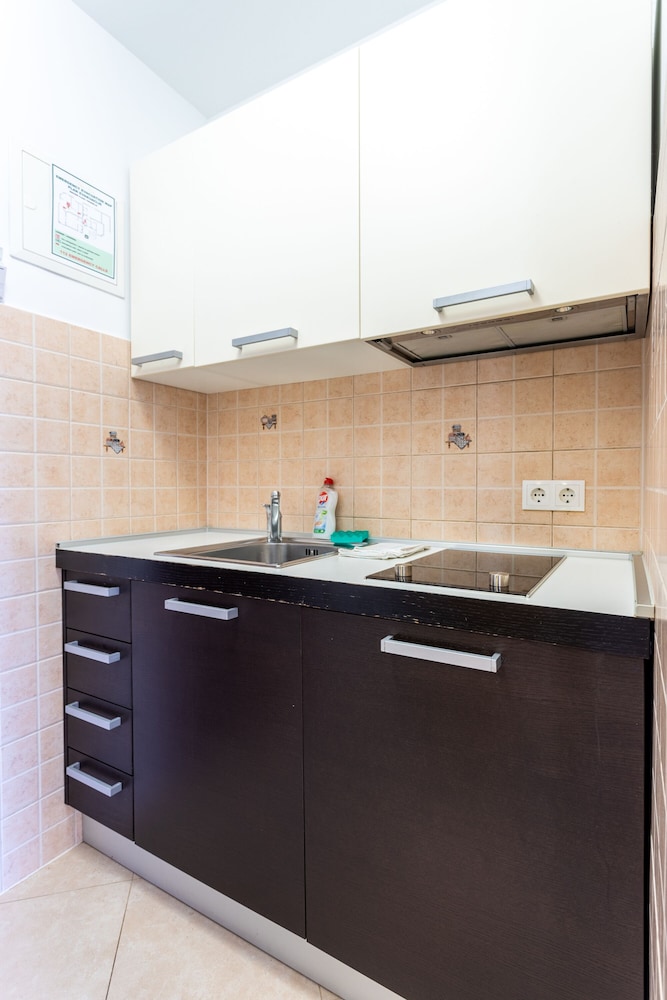 VILA KETI 8/50