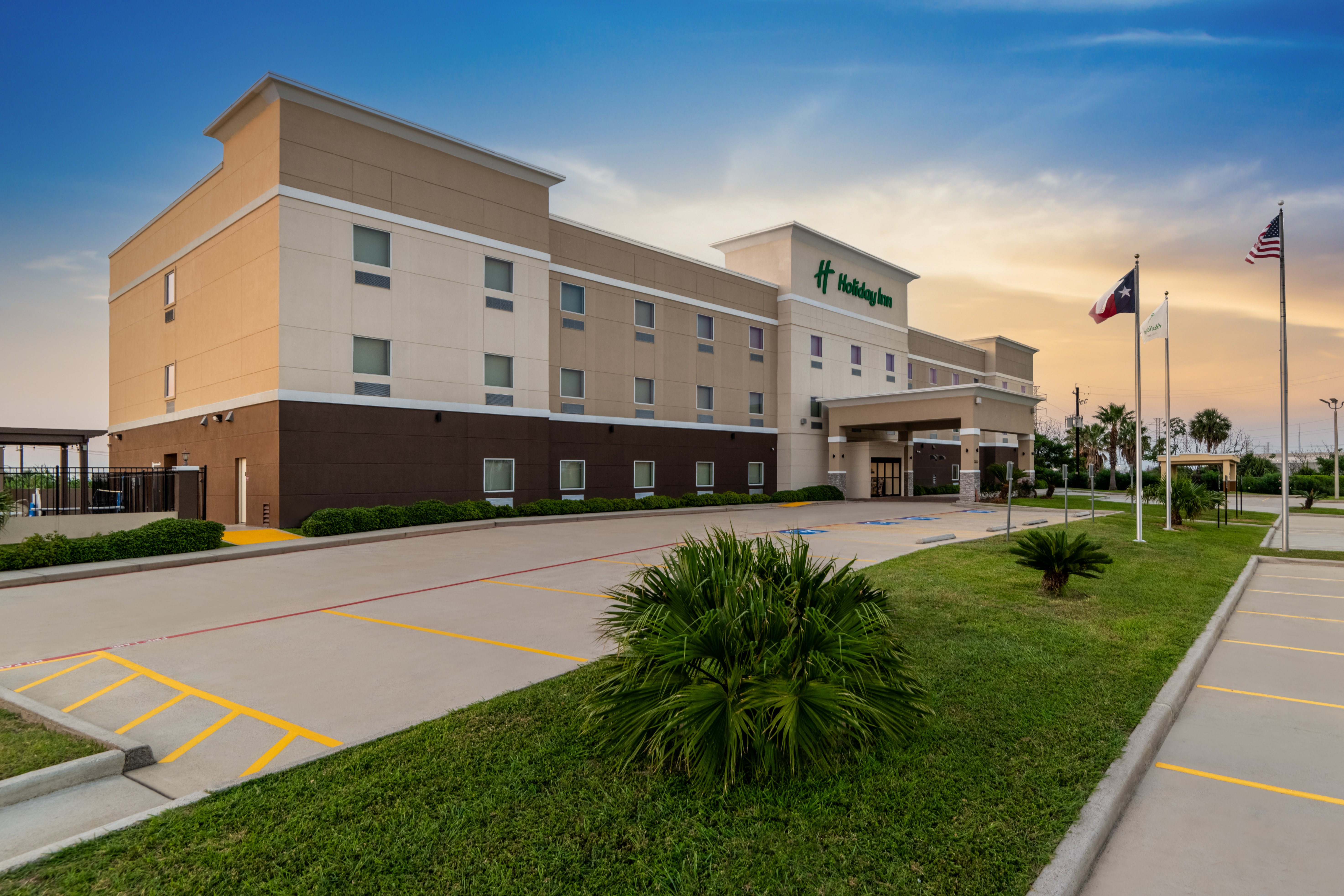 Galveston Inn Suites Hotel 54/55