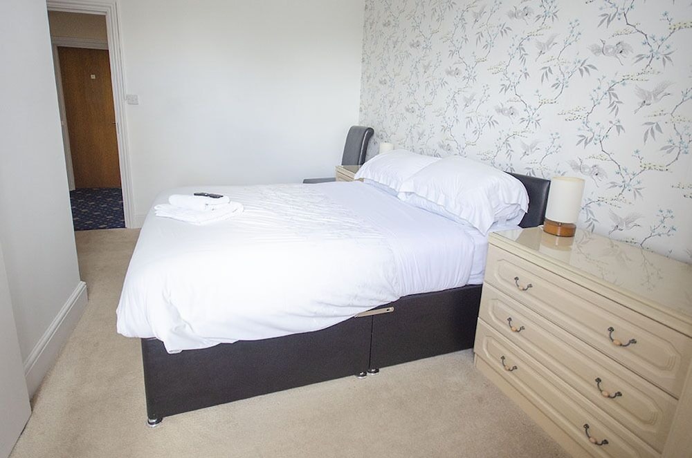 Headlands Guest House 16/25