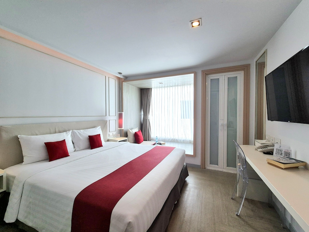 The Bloc Hotel 25/65