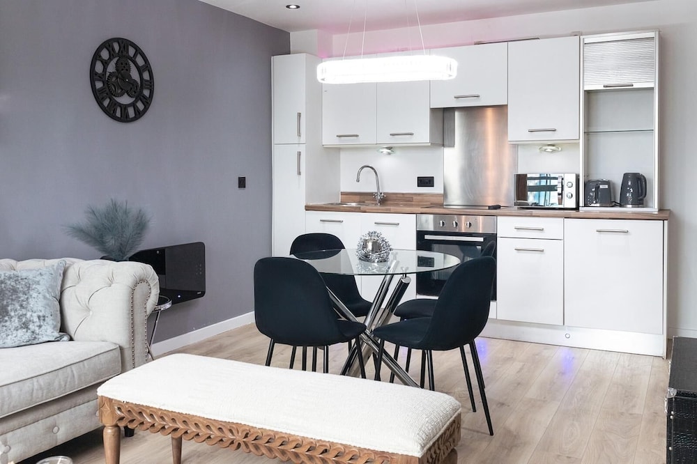 Central Leeds Penthouse 13/19