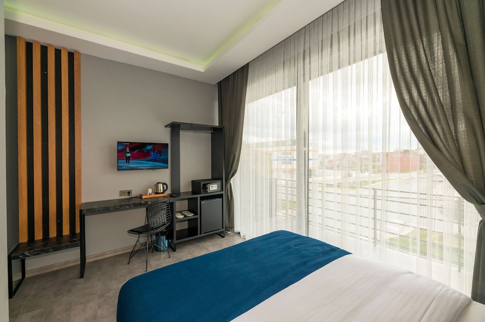 Melanj Airport Hotel 18/46
