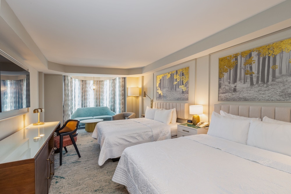 Tower, 2 Queen Beds