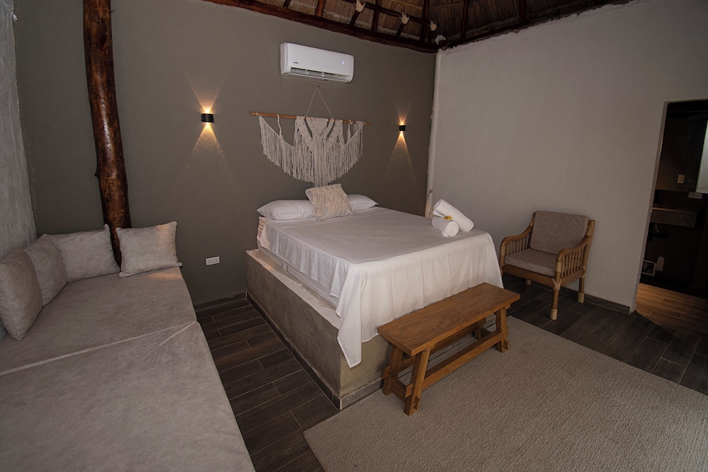 Santuario Beach Hostel 15/48