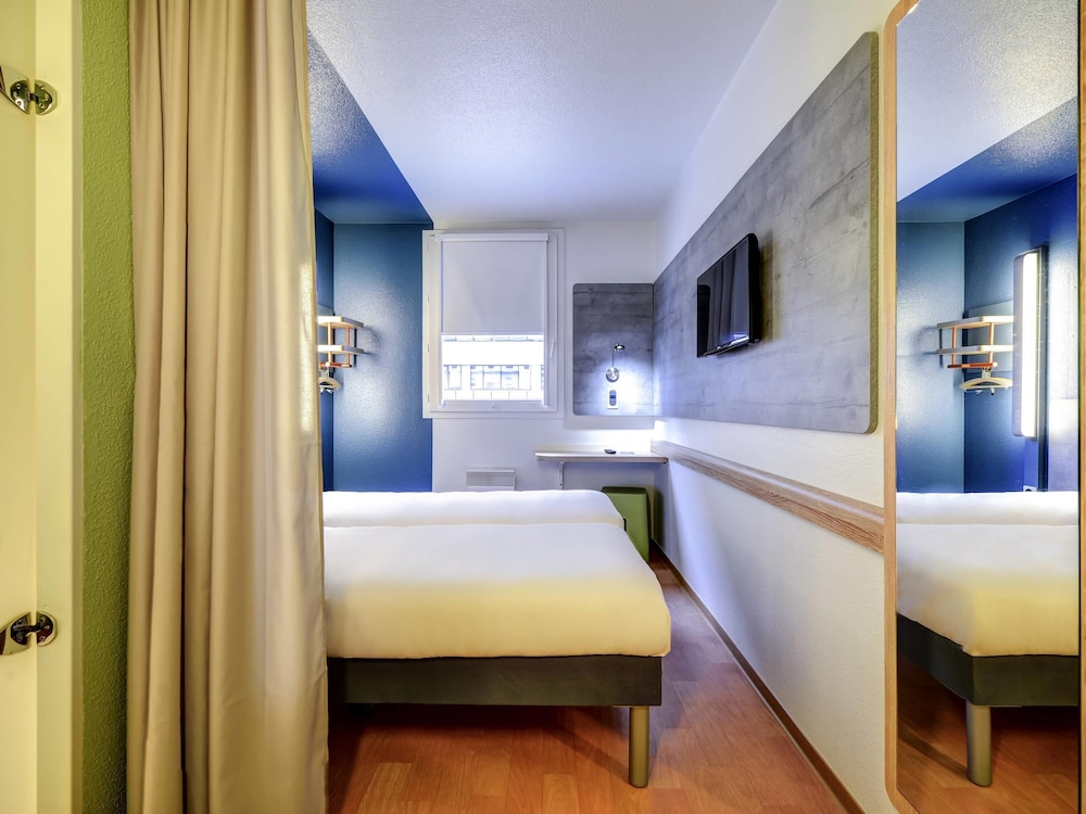 IBIS BUDGET RUEIL MALMAISON 47/47