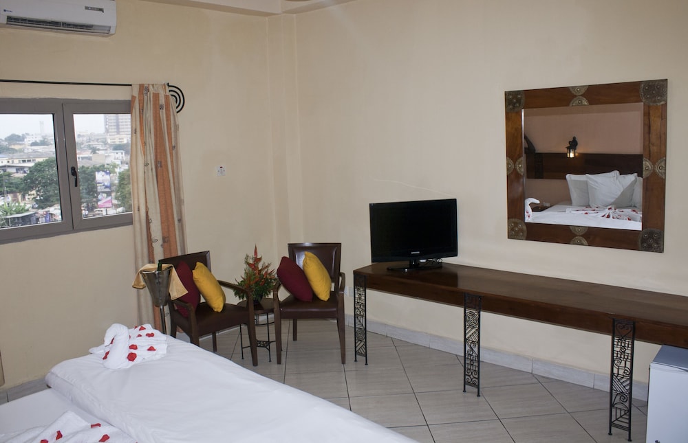 Paloma Hotel Ring Road Central 47/56