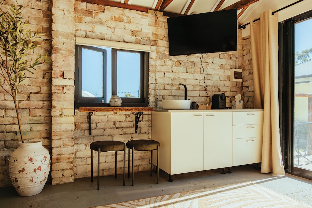 Echo Point Holiday Village 7/50