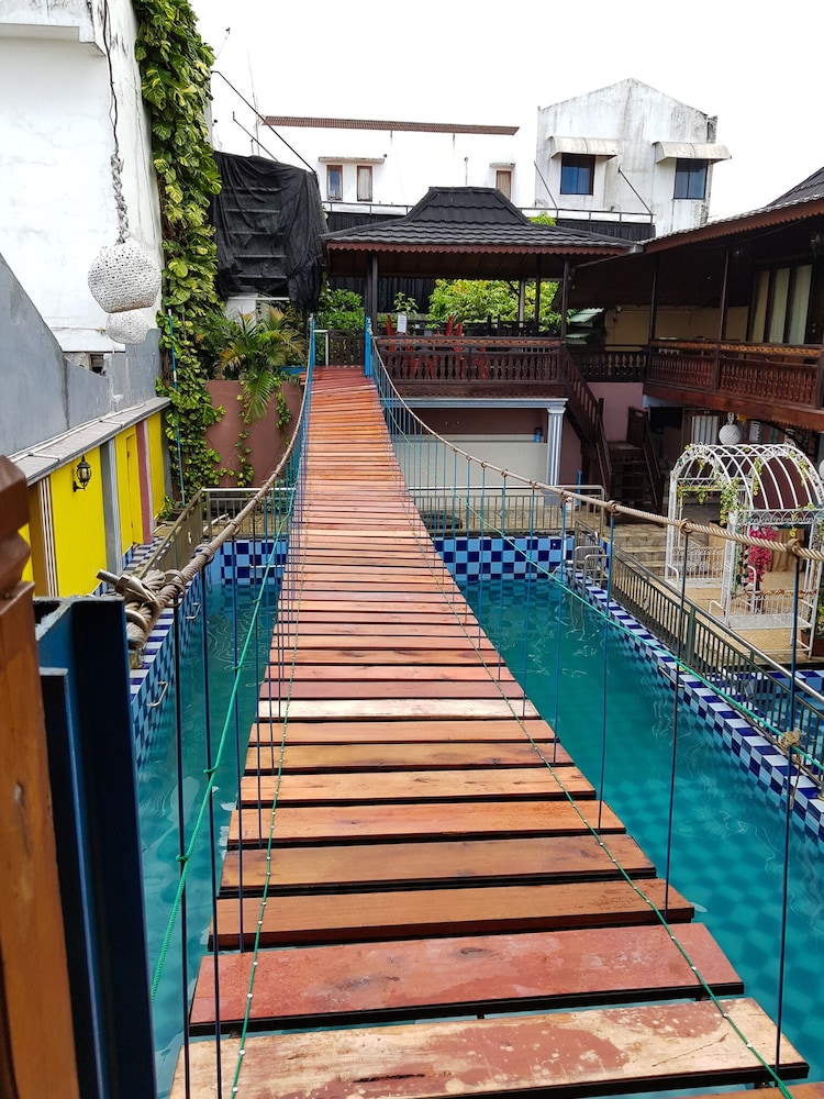 Townhouse Oak Ilir Timur I Near Ptc Mall 61/62