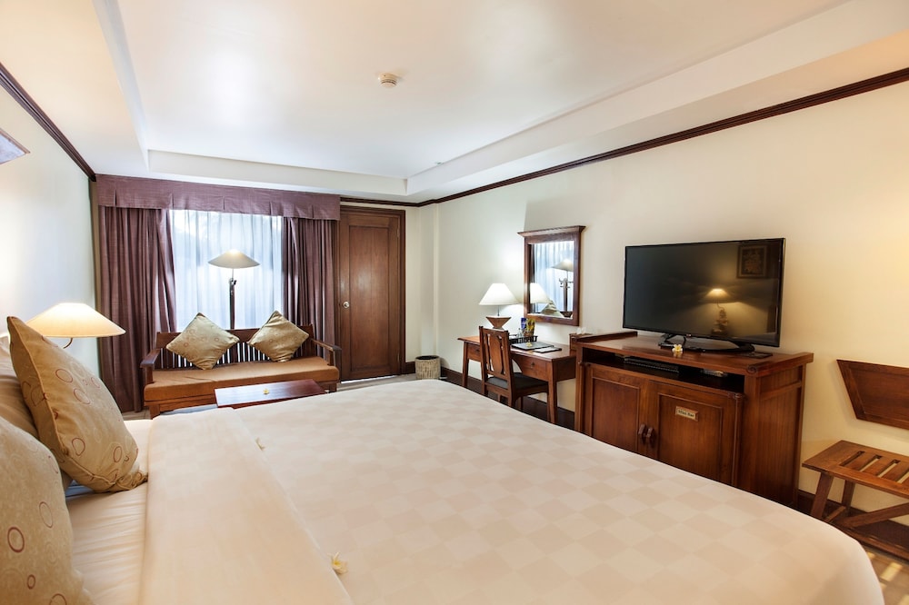Ramayana Suites and Resorts 18/80