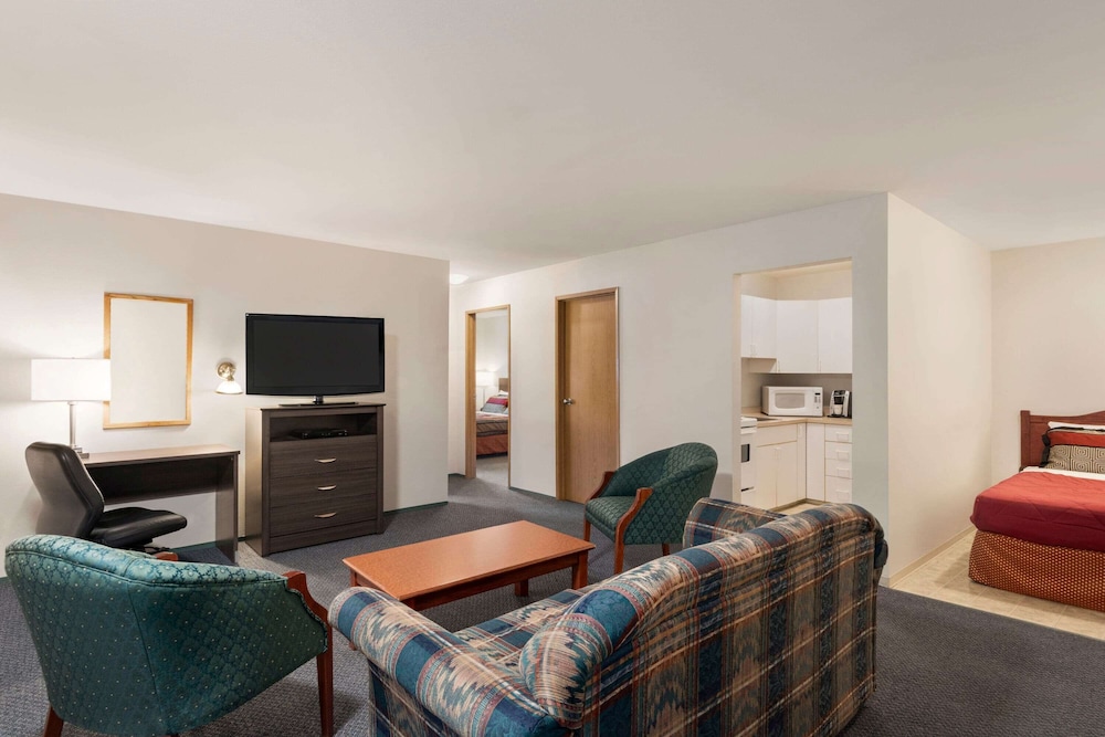 Travelodge By Wyndham Mcbride 31/45