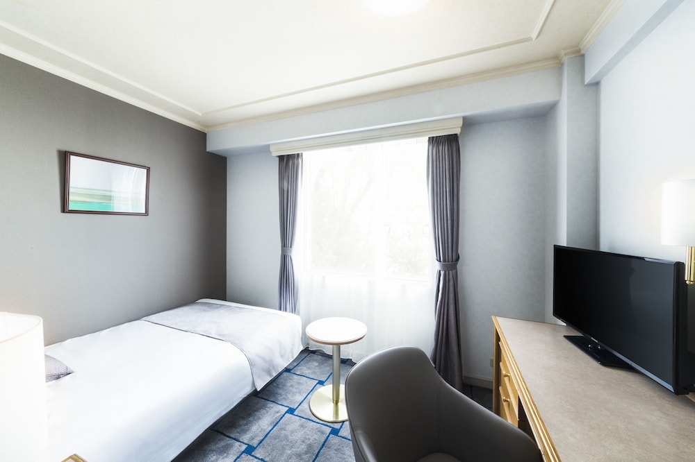 Senri Hankyu Hotel 16/64