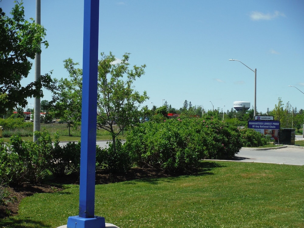 Motel6 Kingston, ON 53/62