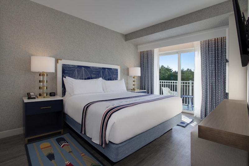 Fenwick Shores, Tapestry Collection by Hilton 14/57