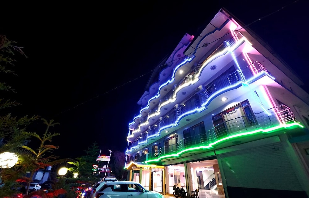Hotel Sarla Regency 1/47