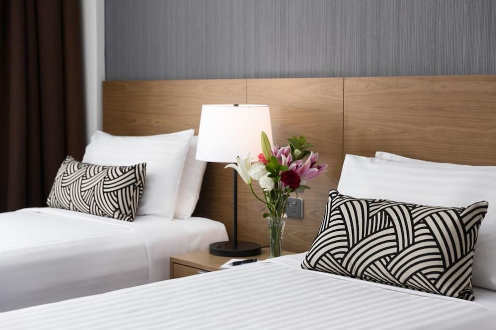 RYDGES CAMPERDOWN 11/49