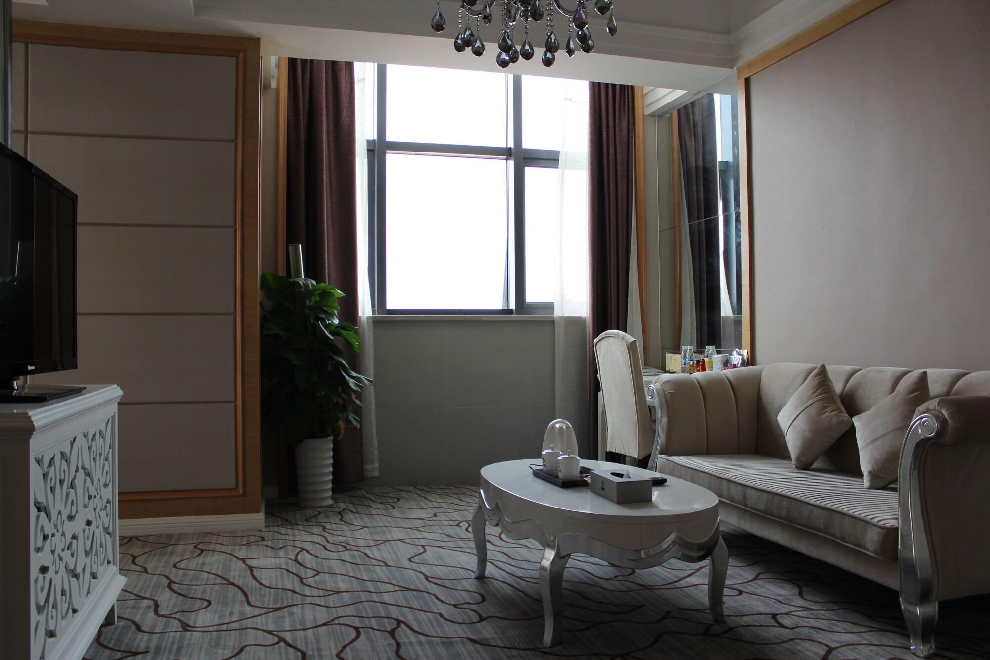 Junfu Hotel 14/24