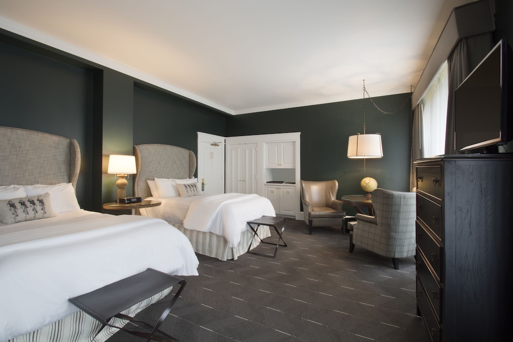 PREMIER, 2 DOUBLE BEDS