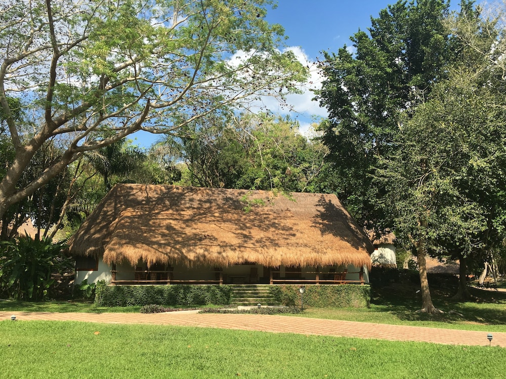 The lodge At Chichen Itza 46/50