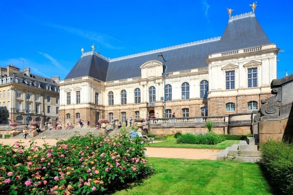 MERCURE RENNES CESSON 64/69