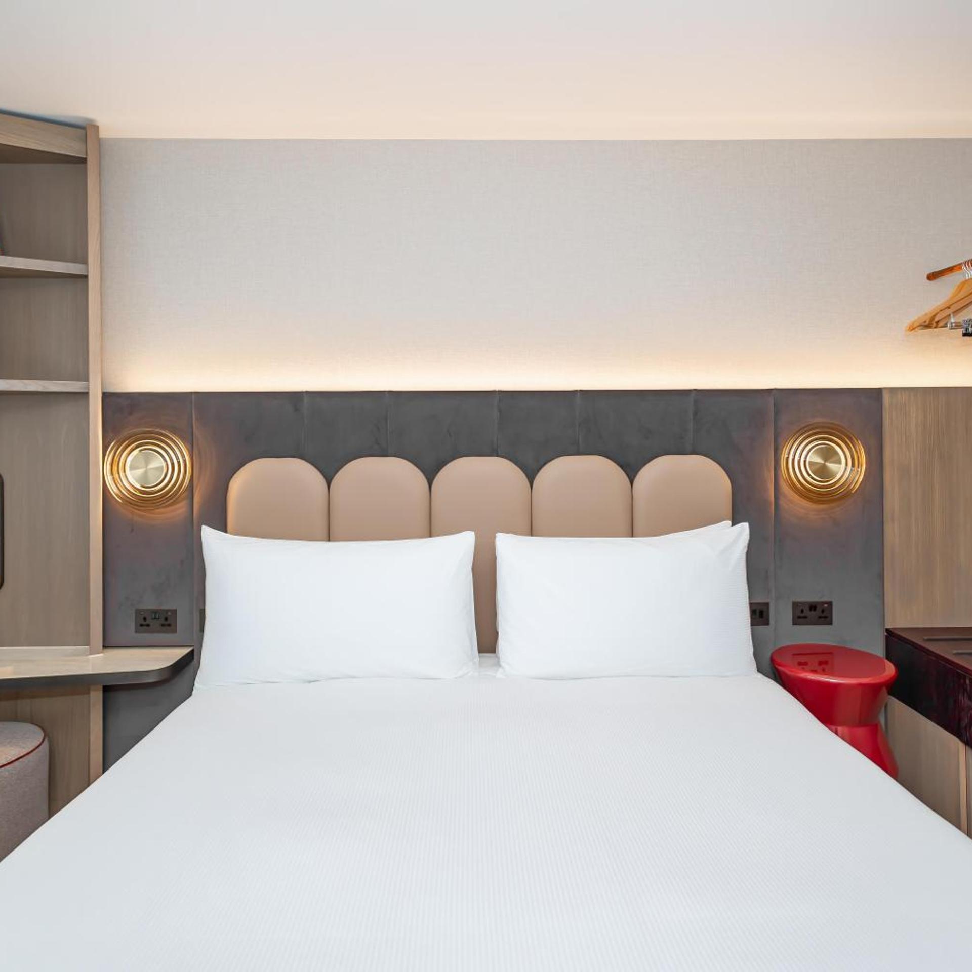 Connecting, Tower, Deluxe, King Bed
