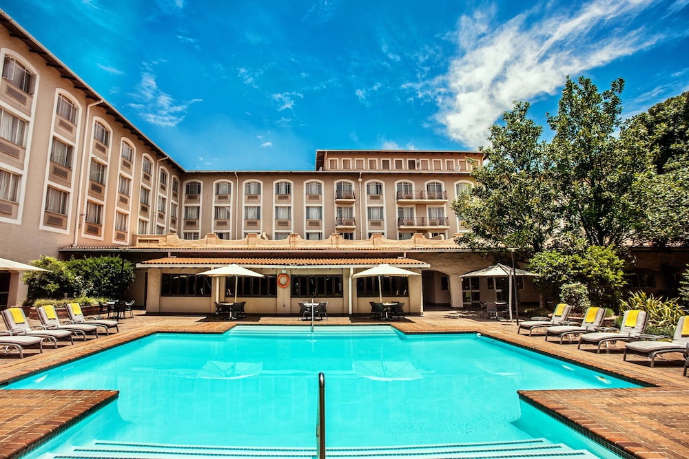 Garden Court Or Tambo International Airport 5/50