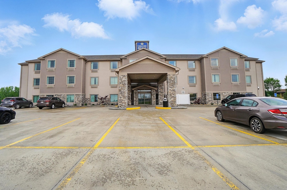 Cobblestone Hotel & Suites - Russells Point at Indian Lake 36/50