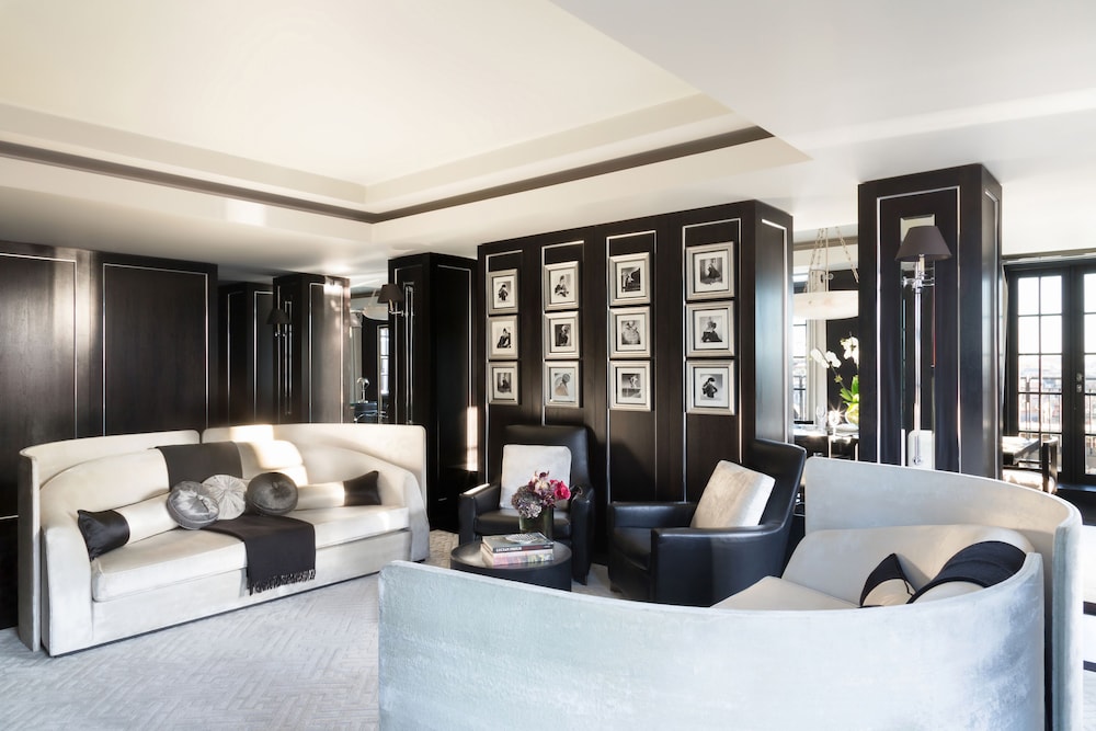Grosvenor House Suites 26/41
