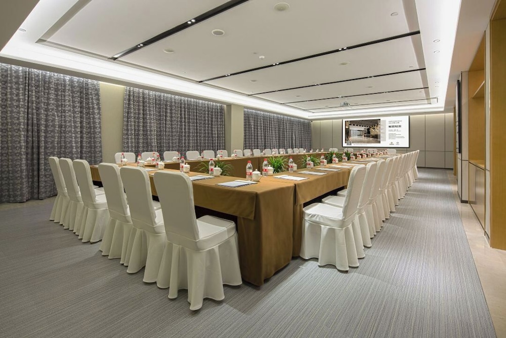 Rezen V Hotel Wuxi Yangming Subway Station 24/26