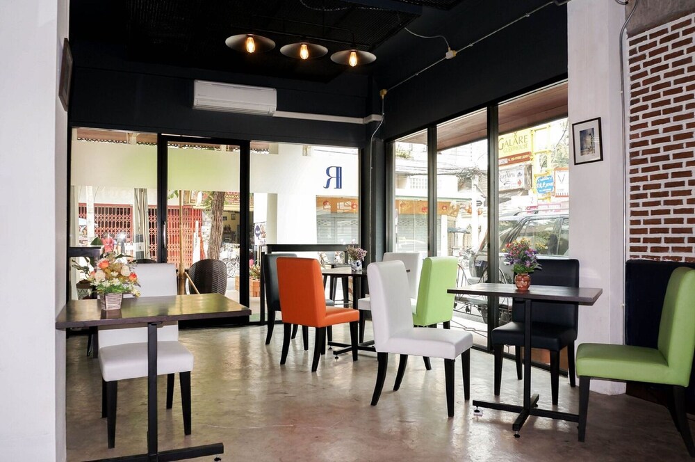 RATANA HOTEL CHIANG MAI 38/49