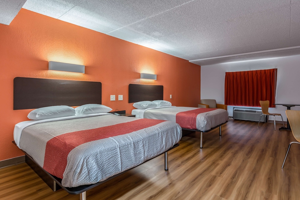 Motel6 White, GA - Cartersville 10/36