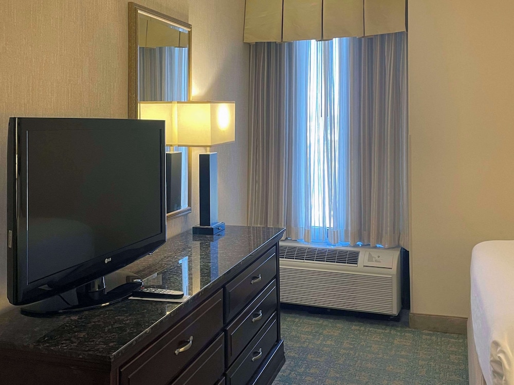 Prado Hotel 42/46