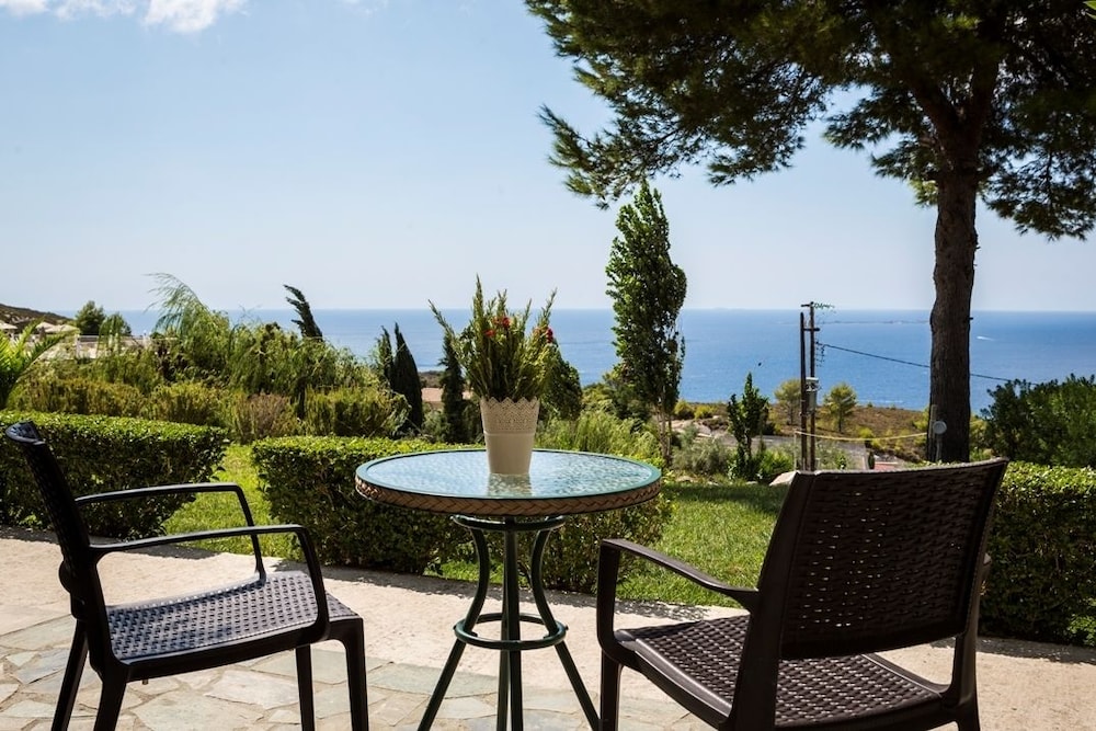 Dionysos Village Resort 34/50