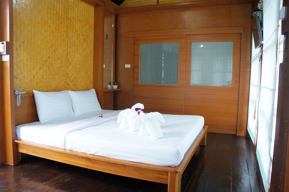 Chanpraya Resort 33/66