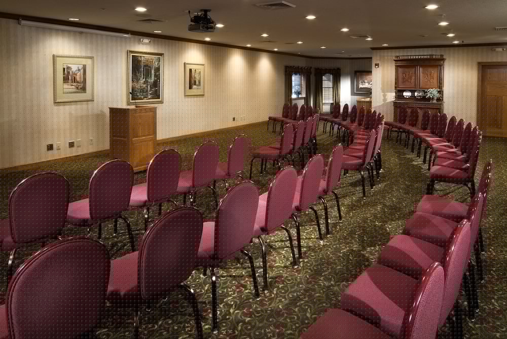 Carlisle Inn Sugarcreek 50/58