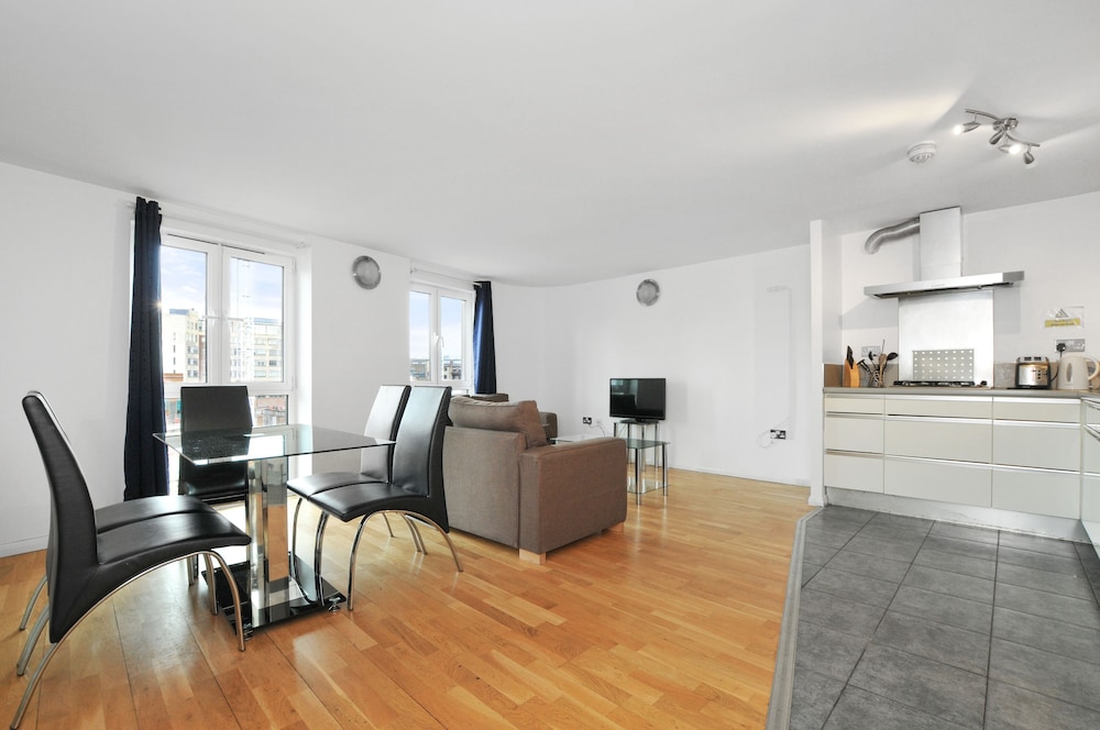 Access Apartments City 13/18