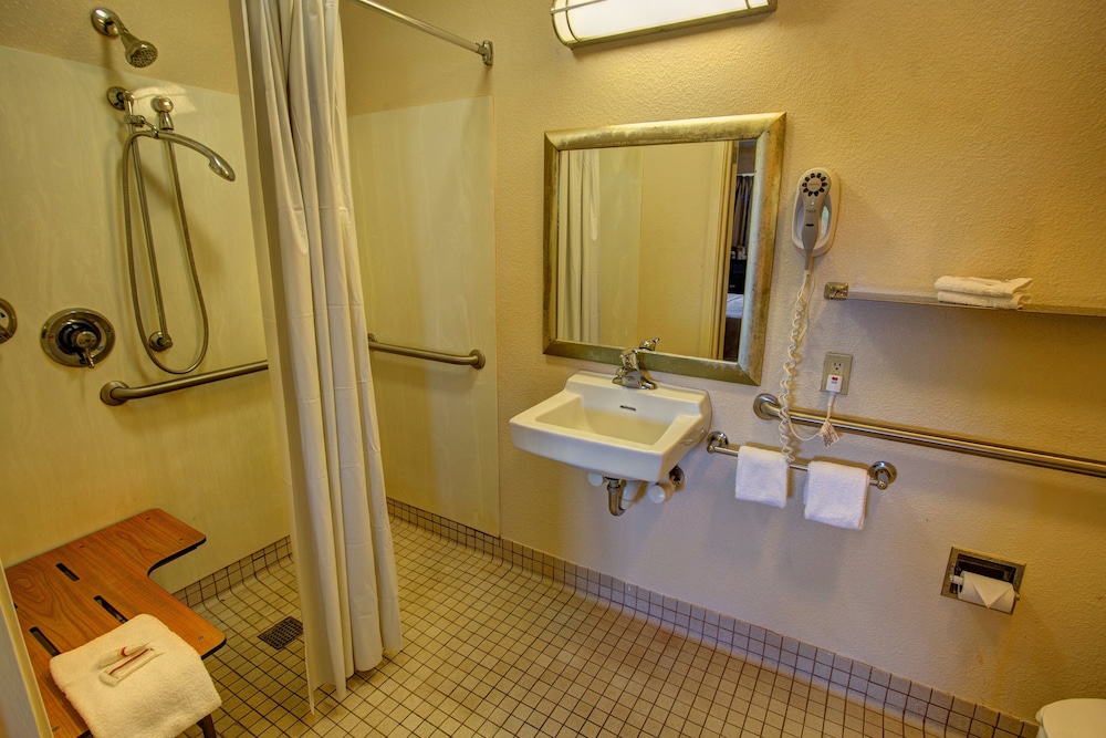 Red Roof Inn Pensacola - West Florida Hospital 9/28