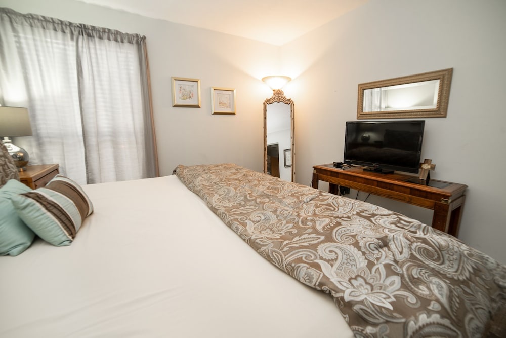 Pointe Royale Condominium Resort & Golf Course 17/81