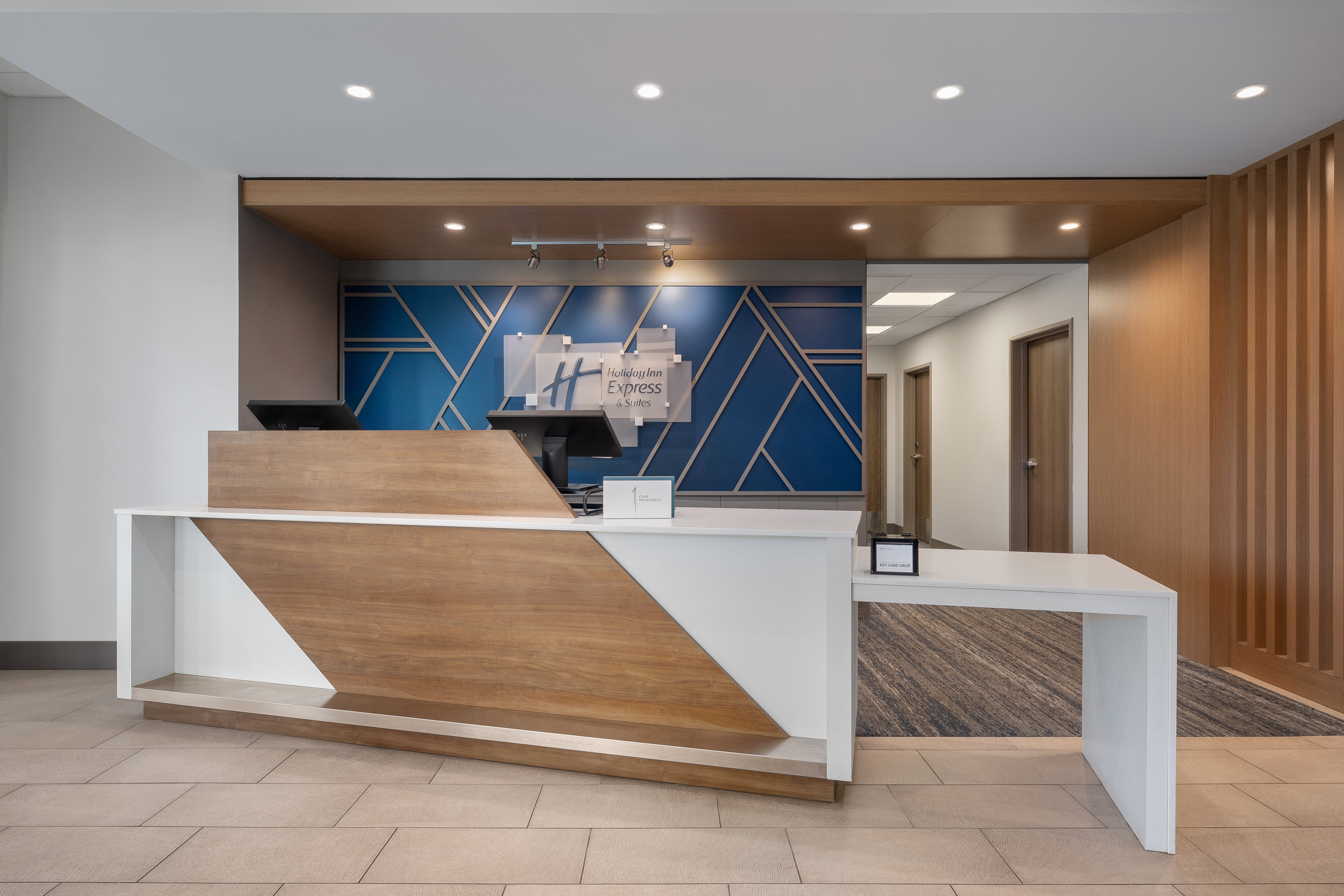 Holiday Inn Express & Suites COURTENAY - COMOX 10/63