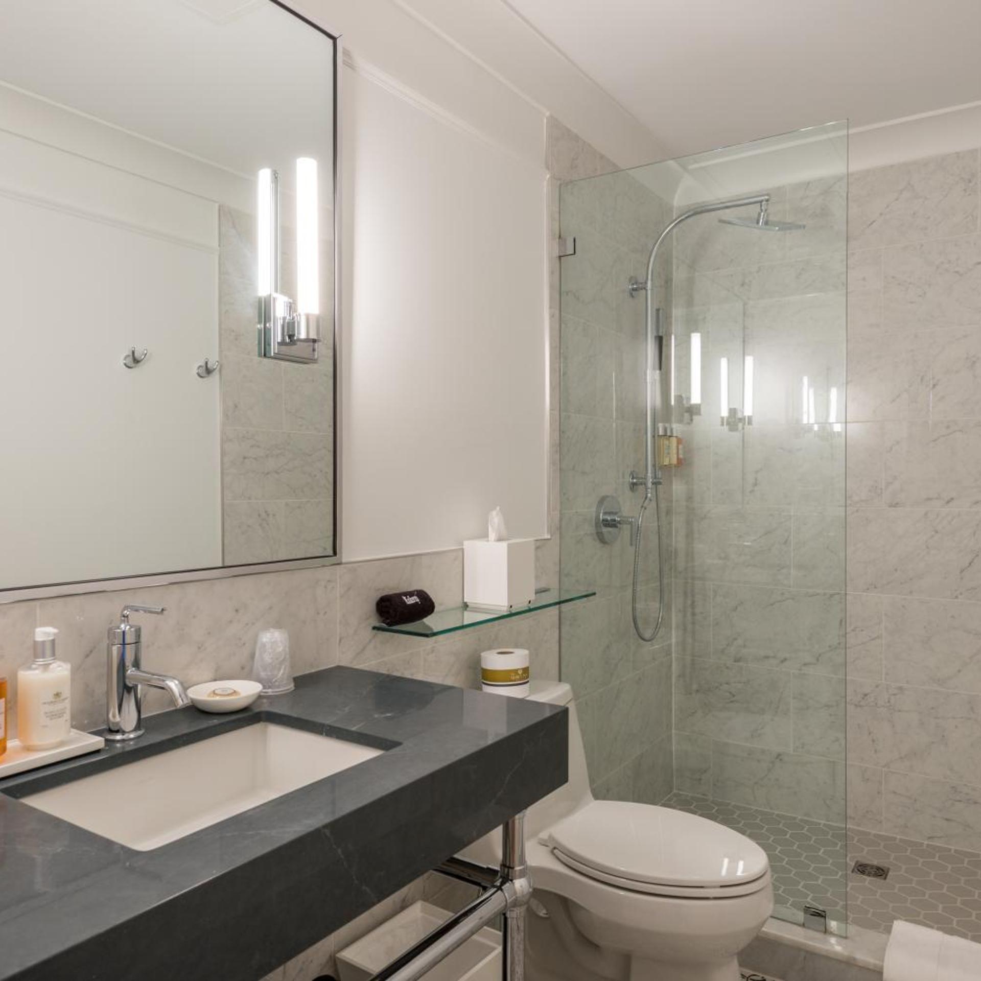 غرفة سوبيريور بسرير كوين، The Abbey Inn & Spa 4/4
